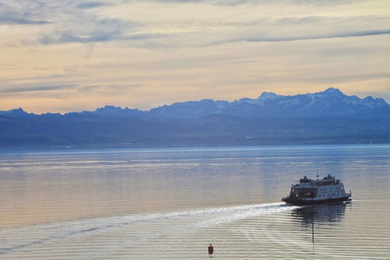 Fähre oder Boot: Ihre beste Reisewahl am Bodensee